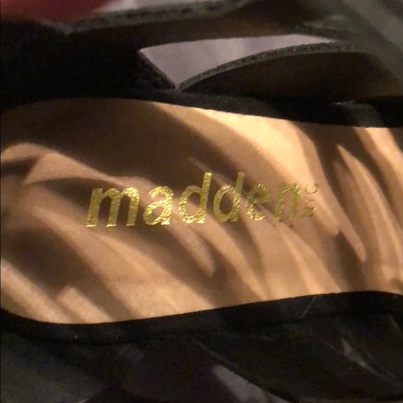 Black chunky heels - Picture 5 of 5